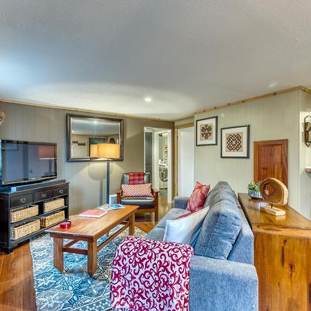 Cozy Coleman St. Cottage Bethel Экстерьер фото